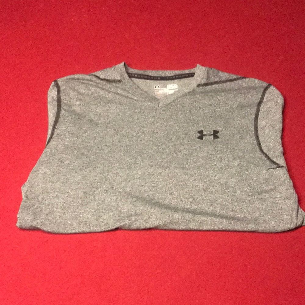 Under Armour Grey T Shirt - Breathable heatgear Loose fit - Threadbore Tech MD/M